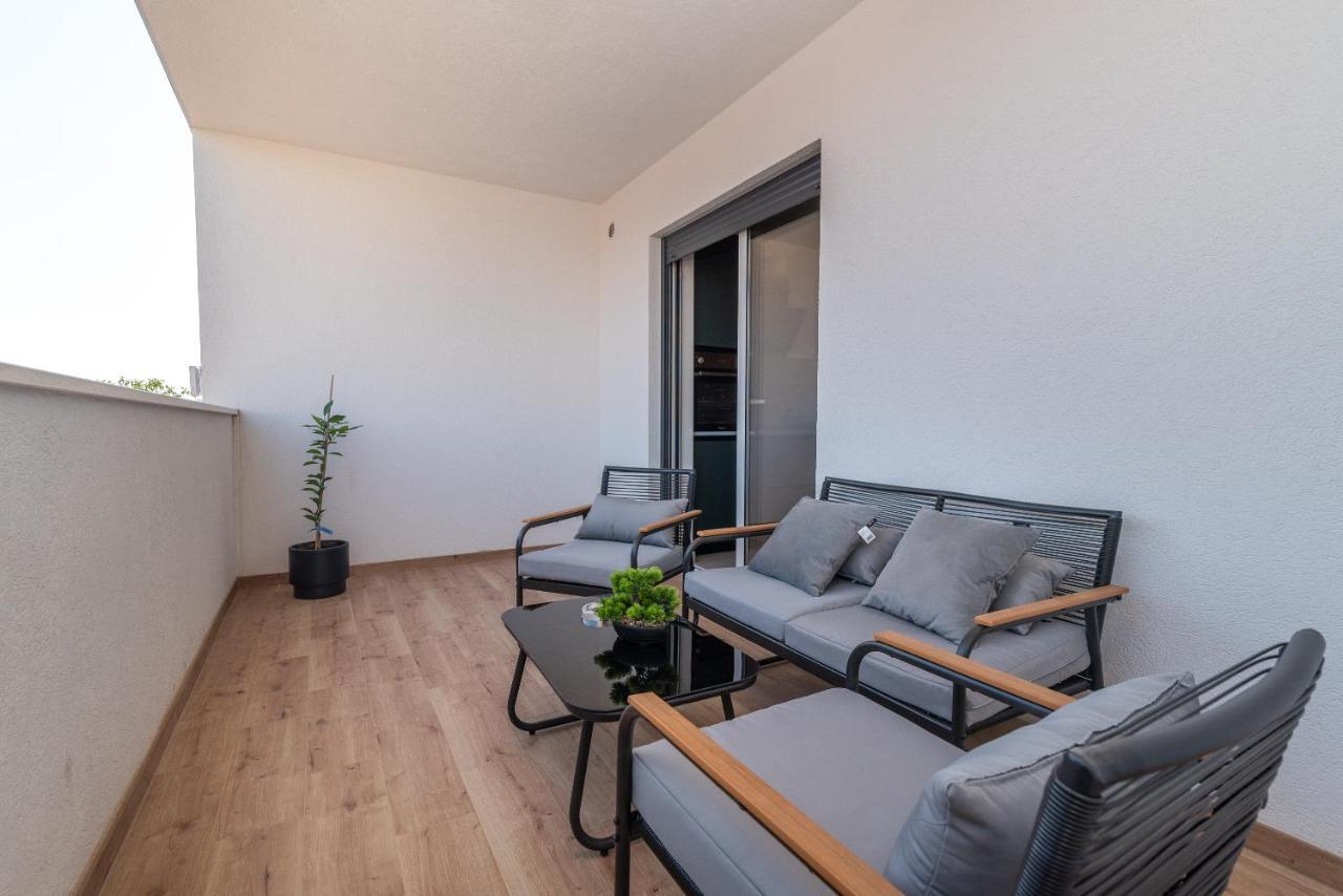 Kamarin Apartment Trogir Exterior foto